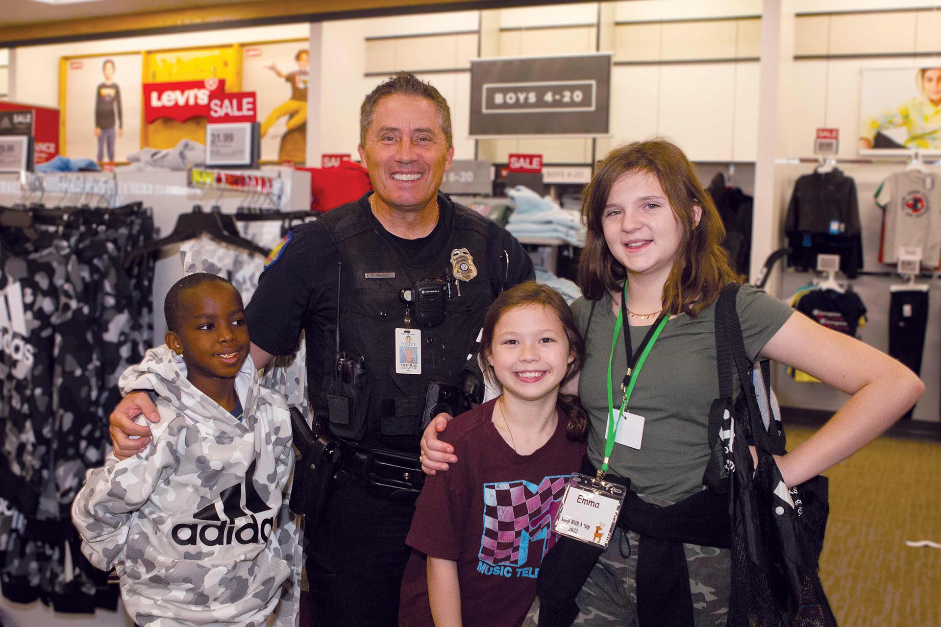 12th-annual-shop-with-a-cop-2022-11